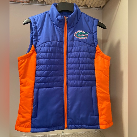 New ladies size L Florida Gators puff vest with front pockets, full zip - Picture 10 of 13